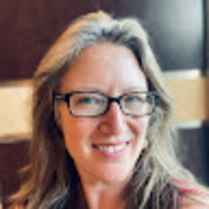 Meet your Posher, Cynthia